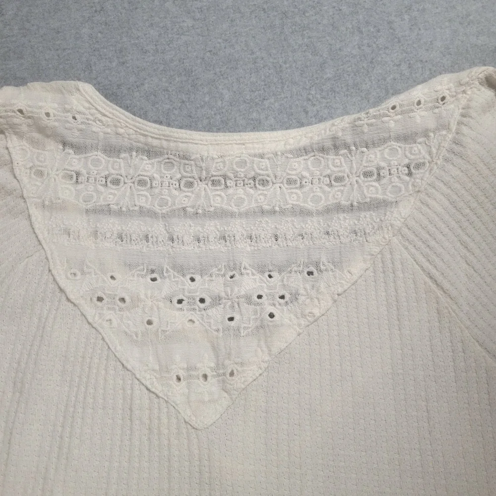Free People Ivory Thermal Waffle Knit Bell Sleeve Eyelet Lace Top Size XS‎